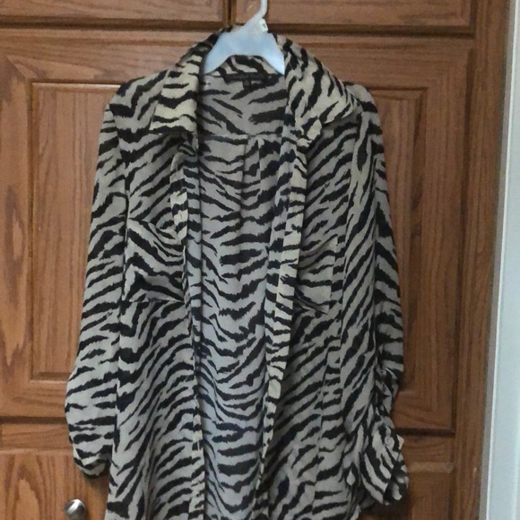 Button down blouse - Picture 1 of 1